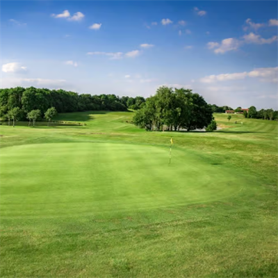 Thornbury Golf Centre & Lodge