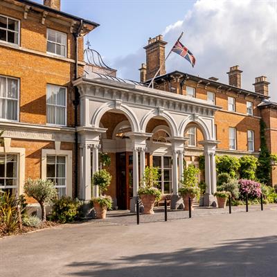 Oatlands Park Hotel